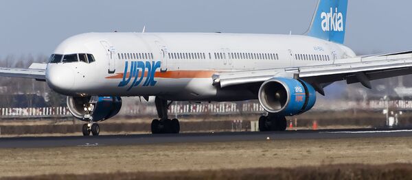 Лайнер компании Arkia, архивное фото - Sputnik Беларусь