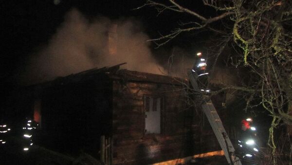 Пожар в жилом доме в деревне Вертелишки - Sputnik Беларусь