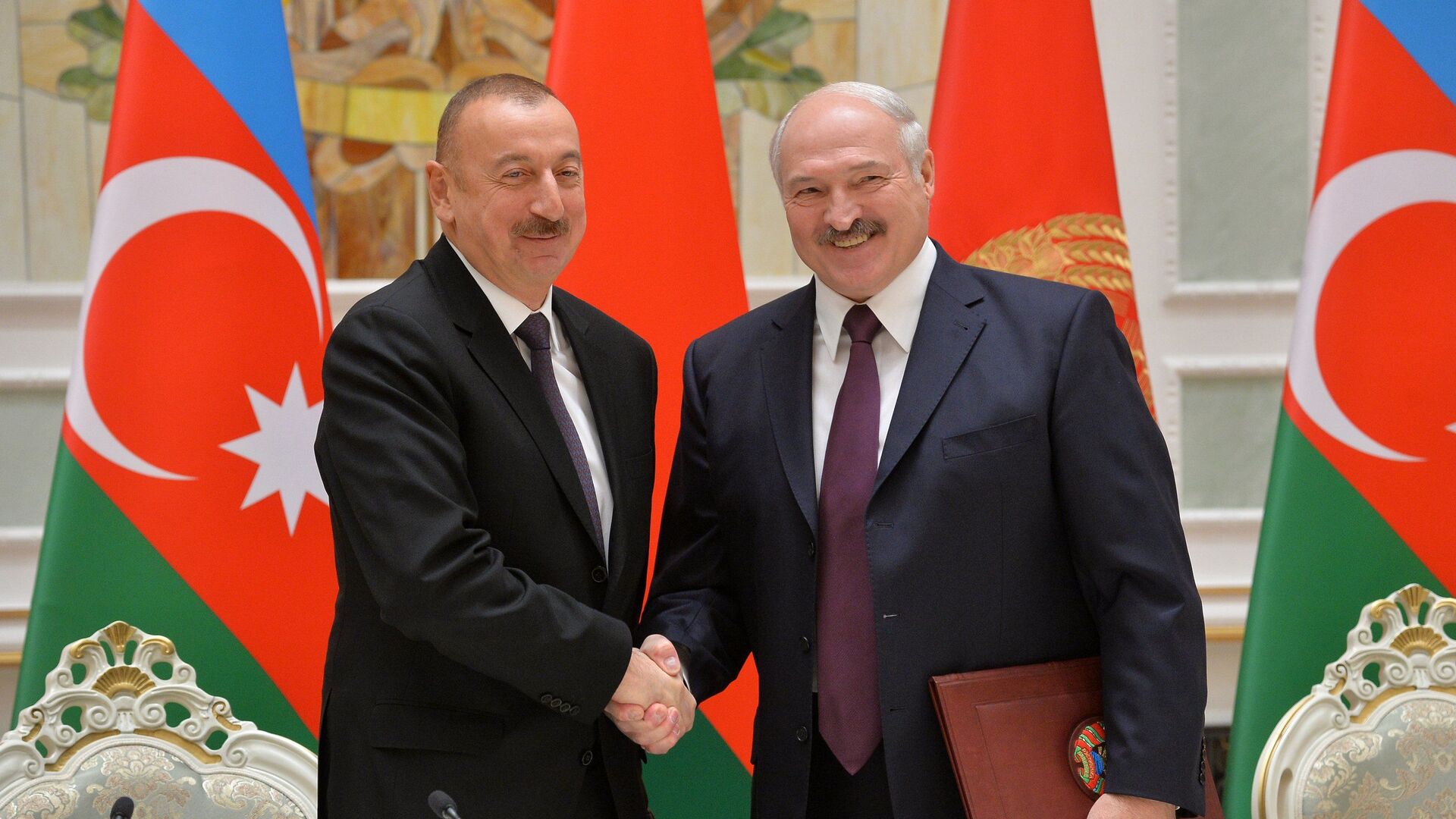Александр Лукашенко и Ильхам Алиев в Минске - Sputnik Беларусь, 1920, 25.12.2021