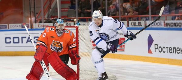 ХК Динамо-Минск на домашней арене Амура - Sputnik Беларусь