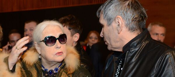 Бари Алибасов и Лидия Федосеева-Шукшина Бари Алибасов и Лидия Федосеева-Шукшина - Sputnik Беларусь