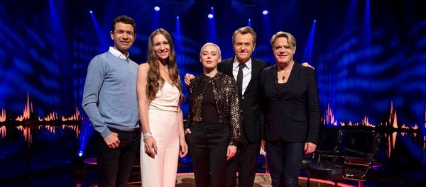 Домрачева и Бьорндален на норвежском телевидении - Sputnik Беларусь