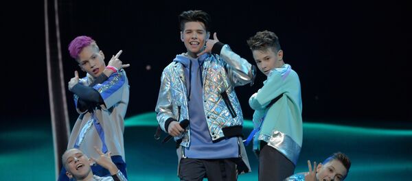 Прадстаўнік дзіцячага Еўрабачання-2018 ад Беларусі Даніэль Ястрэмскі Прадстаўнік дзіцячага Еўрабачання-2018 ад Беларусі Даніэль Ястрэмскі - Sputnik Беларусь