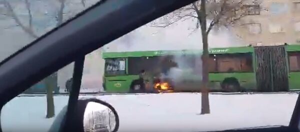 Городской автобус загорелся во время движения в Витебске Городской автобус загорелся во время движения в Витебске - Sputnik Беларусь