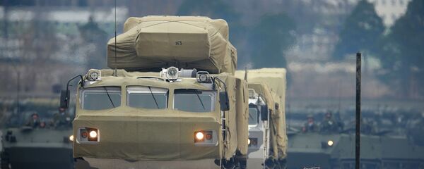 Зенитно-ракетный комплекс Тор М2 на базе вездехода ДТ-30 Зенитно-ракетный комплекс Тор М2 на базе вездехода ДТ-30 - Sputnik Беларусь