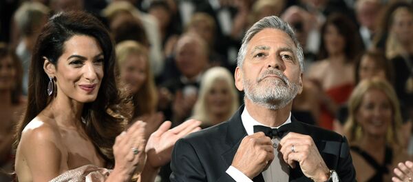 Амаль и Джордж Клуни - Sputnik Беларусь