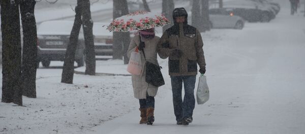 Ноччу ў Беларусі пройдзе дождж і снег, а ў сераду пацяплее Ноччу ў Беларусі пройдзе дождж і снег, а ў сераду пацяплее - Sputnik Беларусь