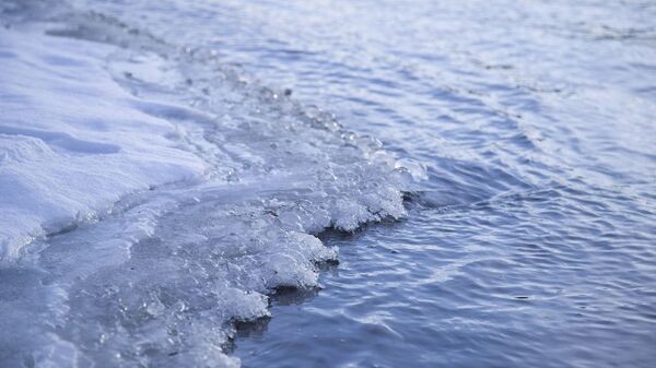 Лед на реке, архивное фото - Sputnik Беларусь