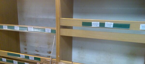 Пустые полки в магазине - Sputnik Беларусь