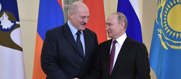 Президент РФ Владимир Путин и президент Беларуси Александр Лукашенко Президент РФ Владимир Путин и президент Беларуси Александр Лукашенко - Sputnik Беларусь