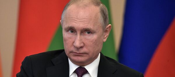 Президент РФ Владимир Путин на заседании Высшего Евразийского экономического совета в узком составе - Sputnik Беларусь