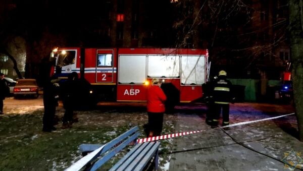 Ночной пожар в Минске унес жизни двоих мужчин - Sputnik Беларусь