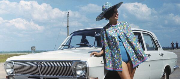 Реклама советского автомобиля ГАЗ-24 Волга - Sputnik Беларусь