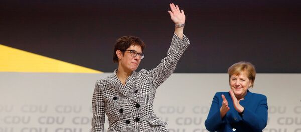 Аннегрет Крамп-Карренбауэр - Sputnik Беларусь