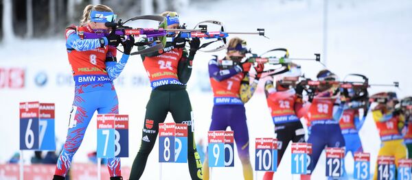 Женская гонка преследования на этапе Кубка мира в Поклюке - Sputnik Беларусь