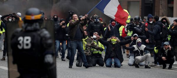 Протесты в Париже - Sputnik Беларусь