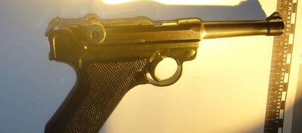 Обнаруженный у мужчины пистолет Обнаруженный у мужчины пистолет - Sputnik Беларусь