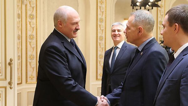 Президент Беларуси Александр Лукашенко на встрече с главой Республики Карелия Артуром Парфенчиковым - Sputnik Беларусь