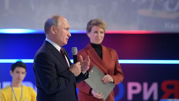 Президент РФ Владимир Путин выступает на открытом уроке Направление прорыва - Sputnik Беларусь