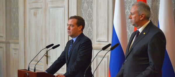 Сергей Румас и Дмитрий Медведев в Бресте - Sputnik Беларусь