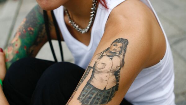 Девушка с татуировками, архивное фото - Sputnik Беларусь