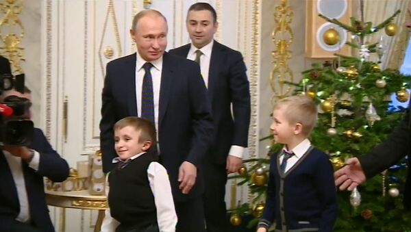 Путин исполнил мечту тяжелобольного мальчика - Sputnik Беларусь