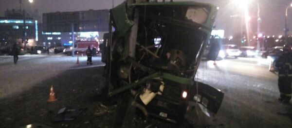 ДТП с рейсовым автобусом в Минске ДТП с рейсовым автобусом в Минске - Sputnik Беларусь