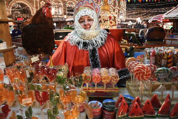 Неба ў зорках: фантастычнае ператварэнне Масквы на Новы год Неба ў зорках: фантастычнае ператварэнне Масквы на Новы год - Sputnik Беларусь