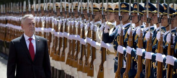 Президент США Дональд Трамп объявил об отставке главы Пентагона Джеймса Мэттиса - Sputnik Беларусь