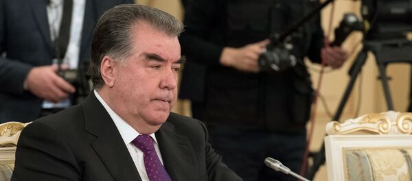 Президент Республики Таджикистан Эмомали Рахмон Президент Республики Таджикистан Эмомали Рахмон - Sputnik Беларусь