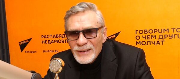 Михайлов: в Новый год пожелаю вам много слез, но ― слез радости! - Sputnik Беларусь