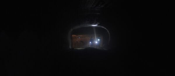 Горняки в шахте рудника - Sputnik Беларусь