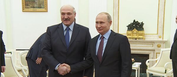 Видеофакт: Лукашенко и Путин провели переговоры в Москве Видеофакт: Лукашенко и Путин провели переговоры в Москве - Sputnik Беларусь