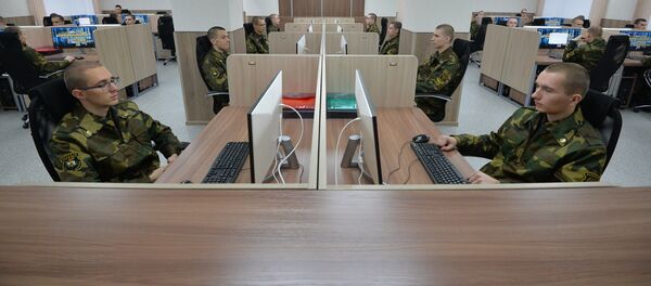 Служащие IT-роты, архивное фото - Sputnik Беларусь