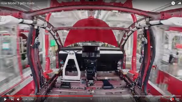 От голого кузова до свадьбы: Tesla показала, как собирают Model 3 - Sputnik Беларусь