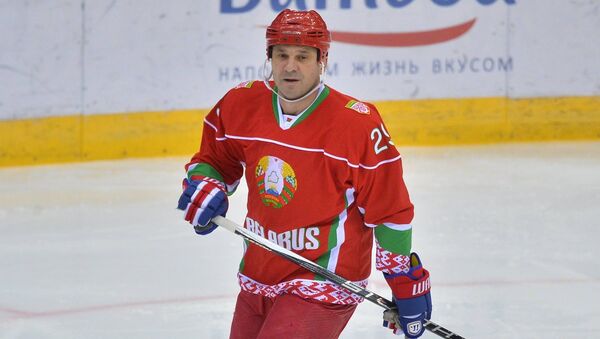 Белорусский хоккеист Владимир Цыплаков - Sputnik Беларусь