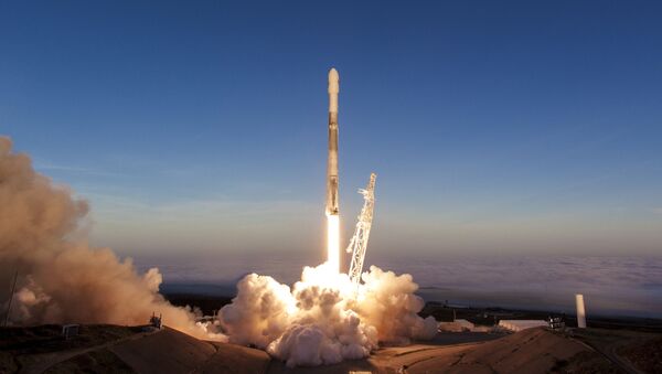 SpaceX запустила ракету Falcon 9 со спутниками Iridium NEXT - Sputnik Беларусь