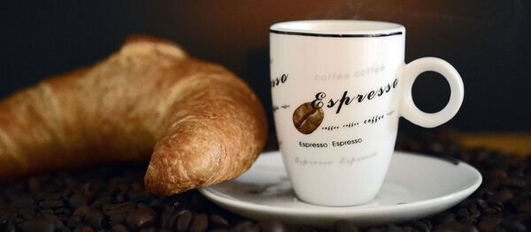 Кофе и круассан - Sputnik Беларусь