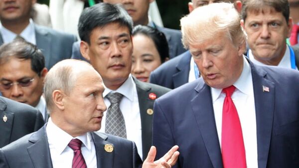 Президент РФ Владимир Путин и президент США Дональд Трамп  - Sputnik Беларусь