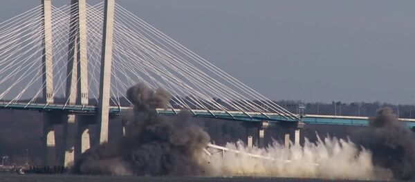 Взрыв моста через Гудзон, видео - Sputnik Беларусь