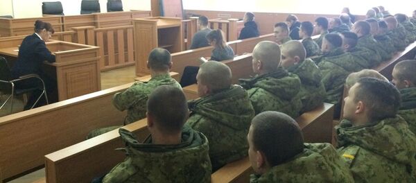 Солдаты в зале суда Солдаты в зале суда - Sputnik Беларусь