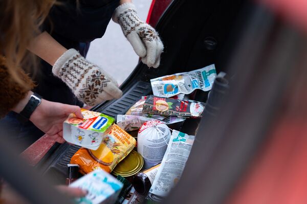 Кто-то в жизни не ел вяленые томаты – как спасают продукты от свалки - Sputnik Беларусь