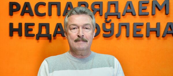 Педыятр, загадчык прыёмнага аддзялення 3-й гарадской дзіцячай бальніцы Мінска Дзмітрый Часноў Педыятр, загадчык прыёмнага аддзялення 3-й гарадской дзіцячай бальніцы Мінска Дзмітрый Часноў - Sputnik Беларусь
