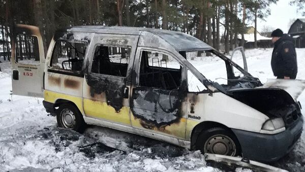 Автомобиль такси сгорел в Калинковичах - Sputnik Беларусь