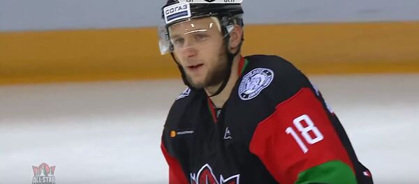 Защитник минского Динамо Кристиан Хенкель в Матче звезд КХЛ, видео - Sputnik Беларусь