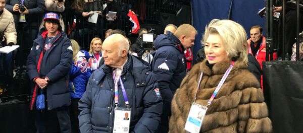 Таццяна Тарасава на Мінск-Арэне назірала за трэніроўкай фігурысткі Аліны Загітавай - Sputnik Беларусь