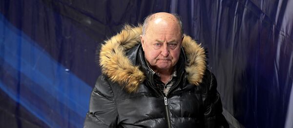 Трэнер Аляксей Мішын падчас трэніроўкі спартсменаў - Sputnik Беларусь