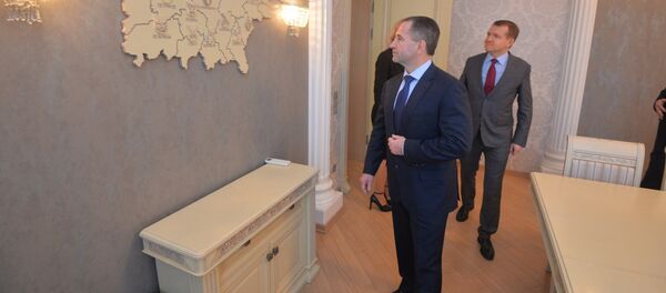 Пасол Расіі Міхаіл Бабіч у Гомельскай вобласці з рабочым візітам Пасол Расіі Міхаіл Бабіч у Гомельскай вобласці з рабочым візітам - Sputnik Беларусь