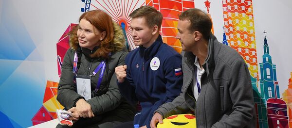 Михаил Коляда (в центре) - Sputnik Беларусь