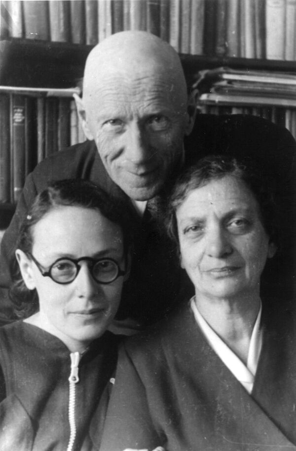 Минск, трамвайная остановка Стадион, профессору Шапиро… Минск, трамвайная остановка Стадион, профессору Шапиро… - Sputnik Беларусь